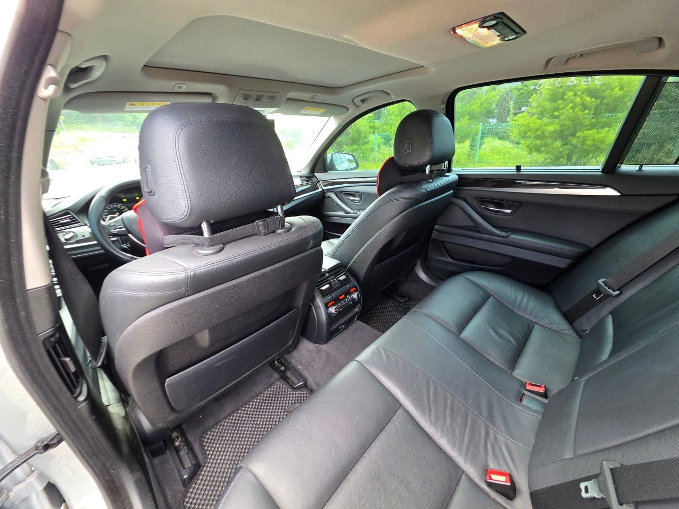 2014 BMW 5 Series (F10) 528i (S/N: 016204) 31