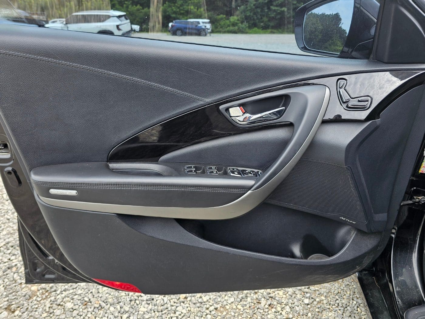 2016 Hyundai Grandeur HG Hybrid (S/N: 023743) 33