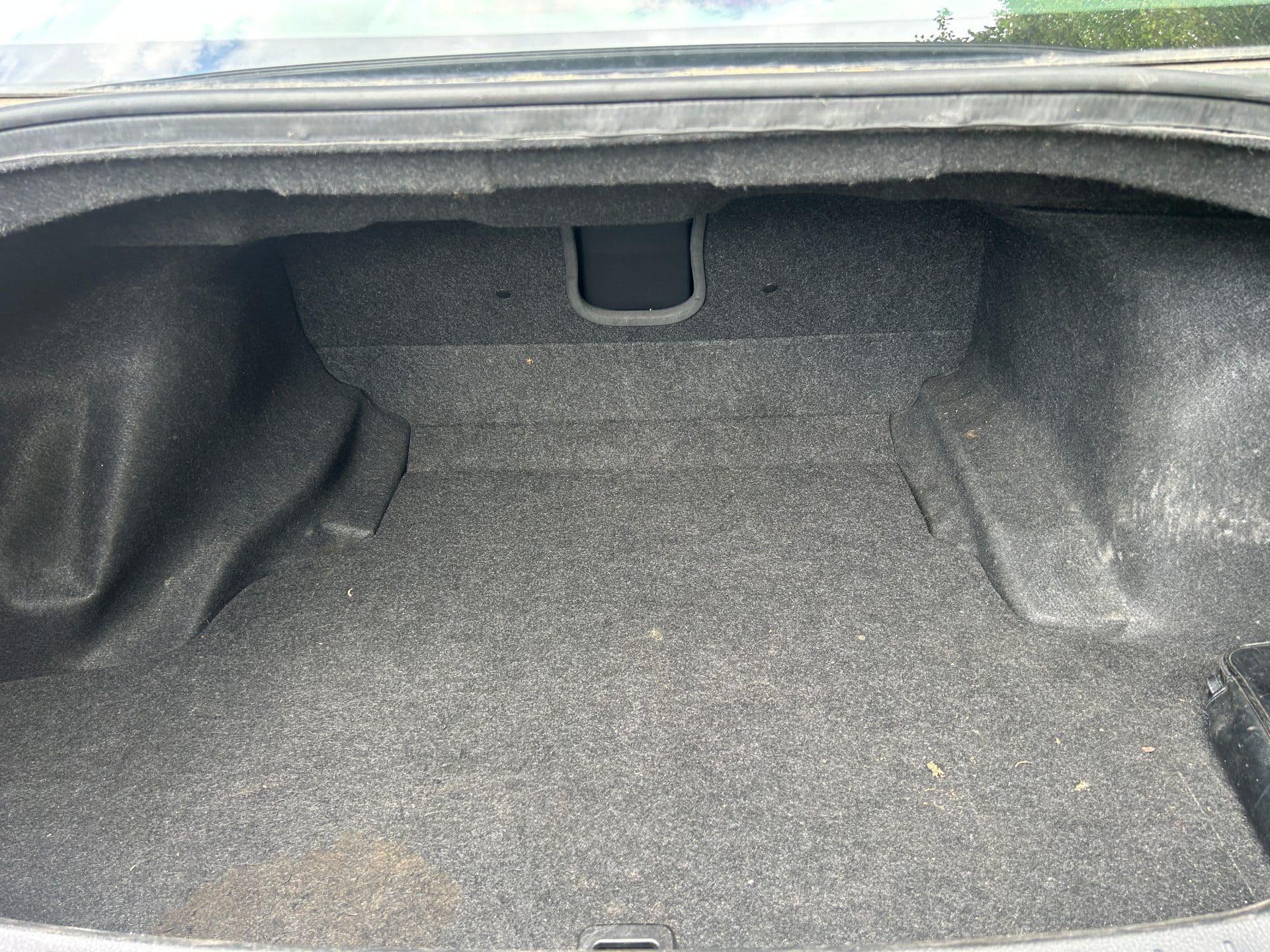 2010 Infiniti G37 Sedan S (S/N: 410967) 12