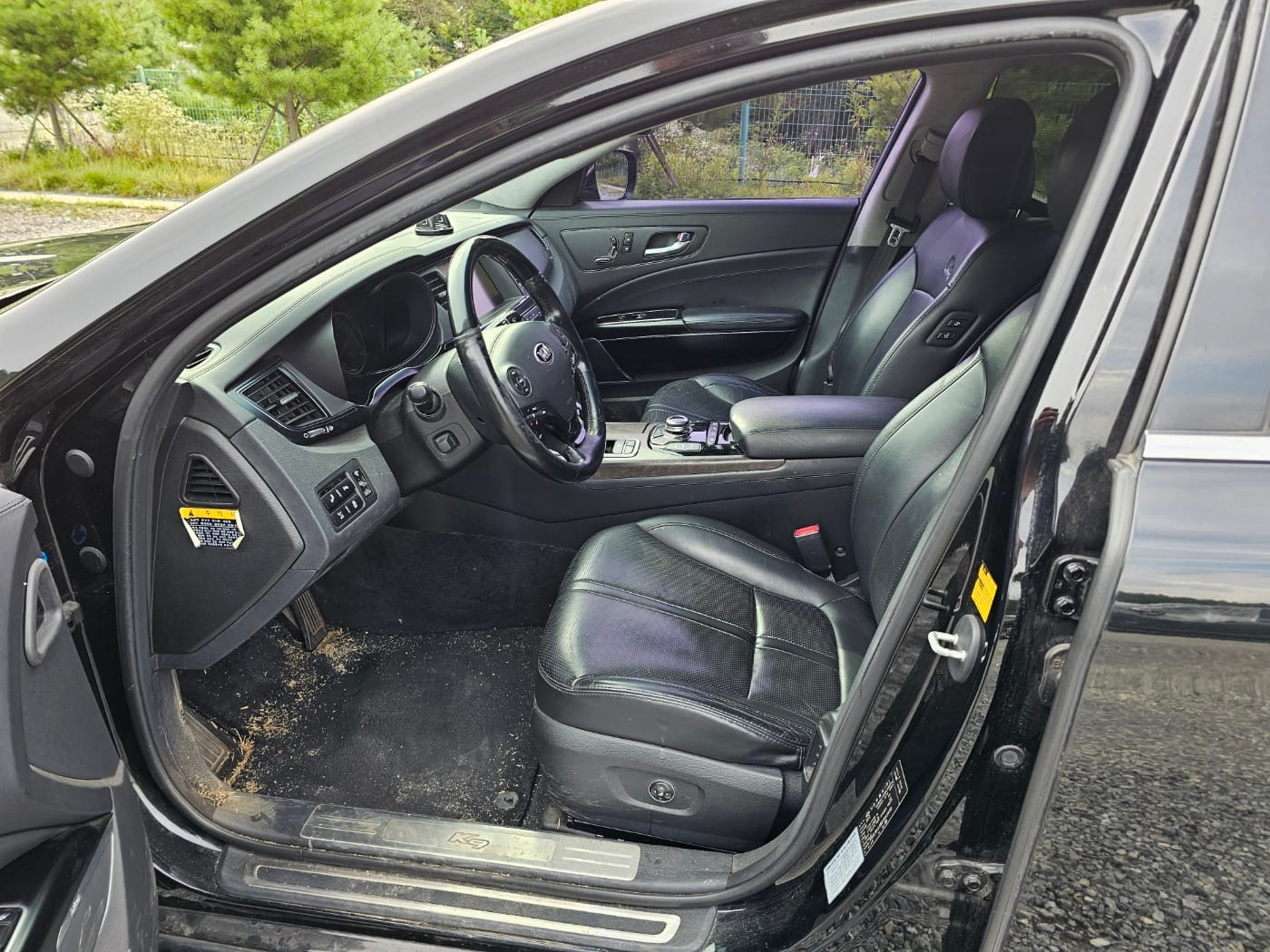 2013 Kia K9 3.8 GDI (S/N: 002490) 38
