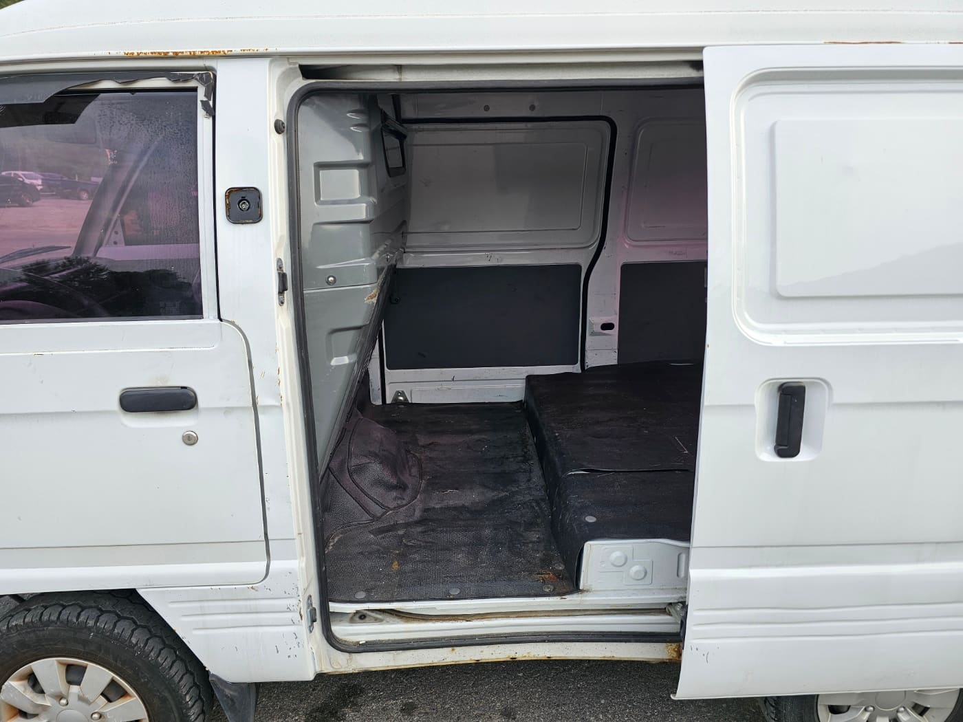 2015 Daewoo Damas 2 van (S/N: 344308) 17