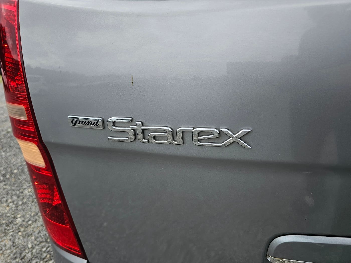 2011 Hyundai Grand Starex 12seats CVX (S/N: 367941) 18