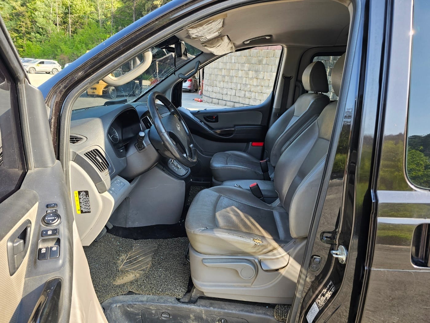 2018 Hyundai The New Grand Starex 2WD (S/N: 989672) 30