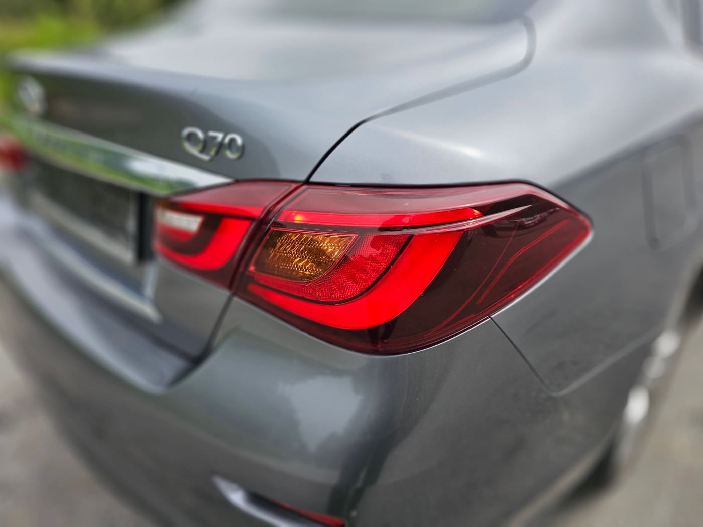 2016 Infiniti Q70 3.7 (S/N: 580214) 12