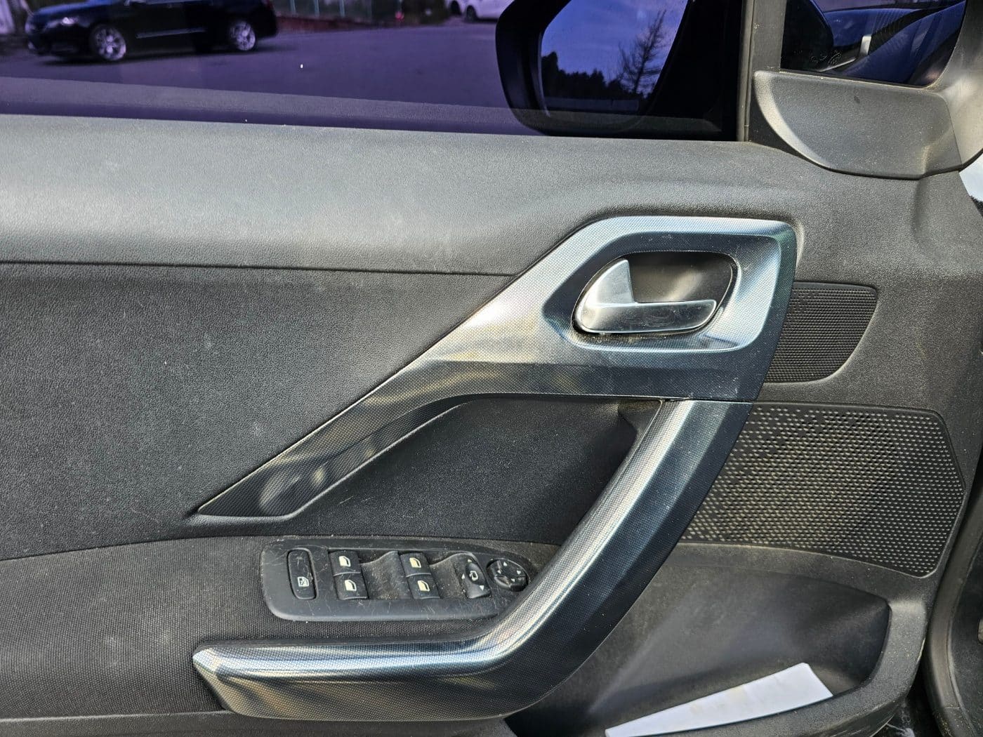 2015 Peugeot 2008 1.6 E-HDI (S/N: 045004) 35
