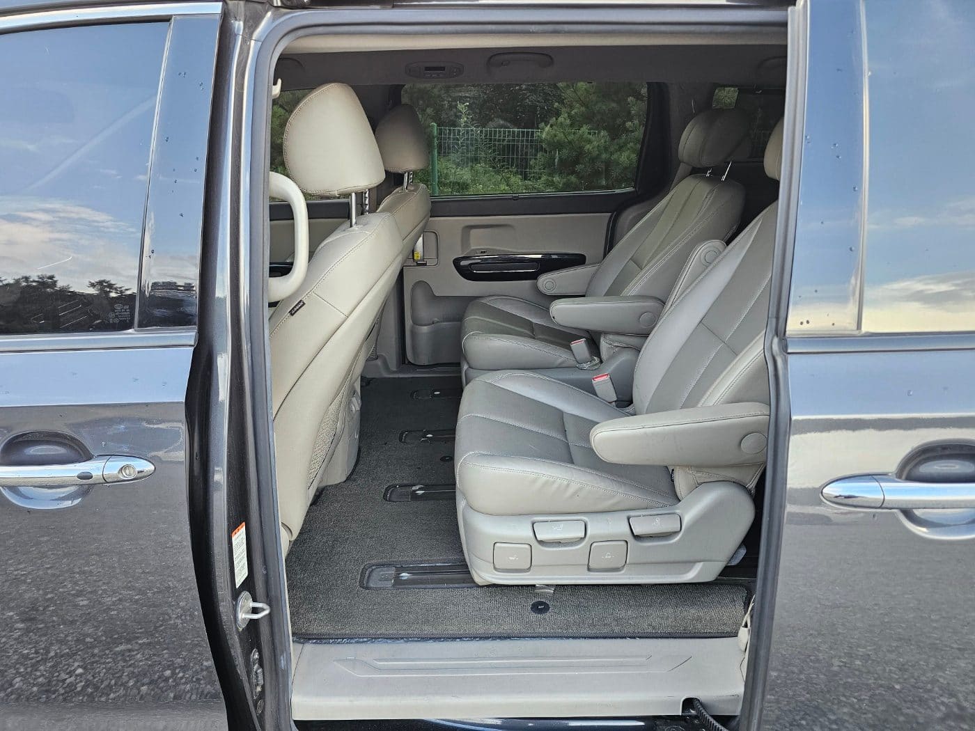 2016 Kia All New Carnival Diesel Limousine (S/N: 092376) 24