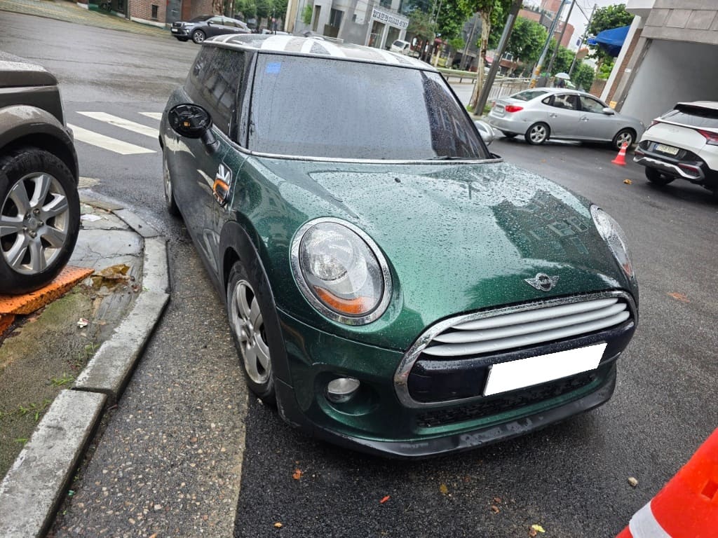 2015 Mini  Cooper D (957011) pre-producted