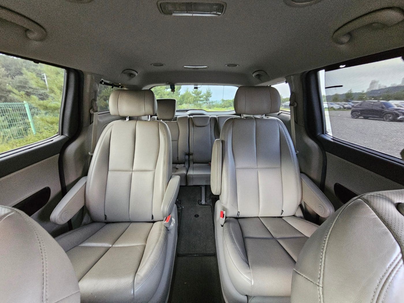 2016 Kia All New Carnival Diesel Limousine (S/N: 092376) 29