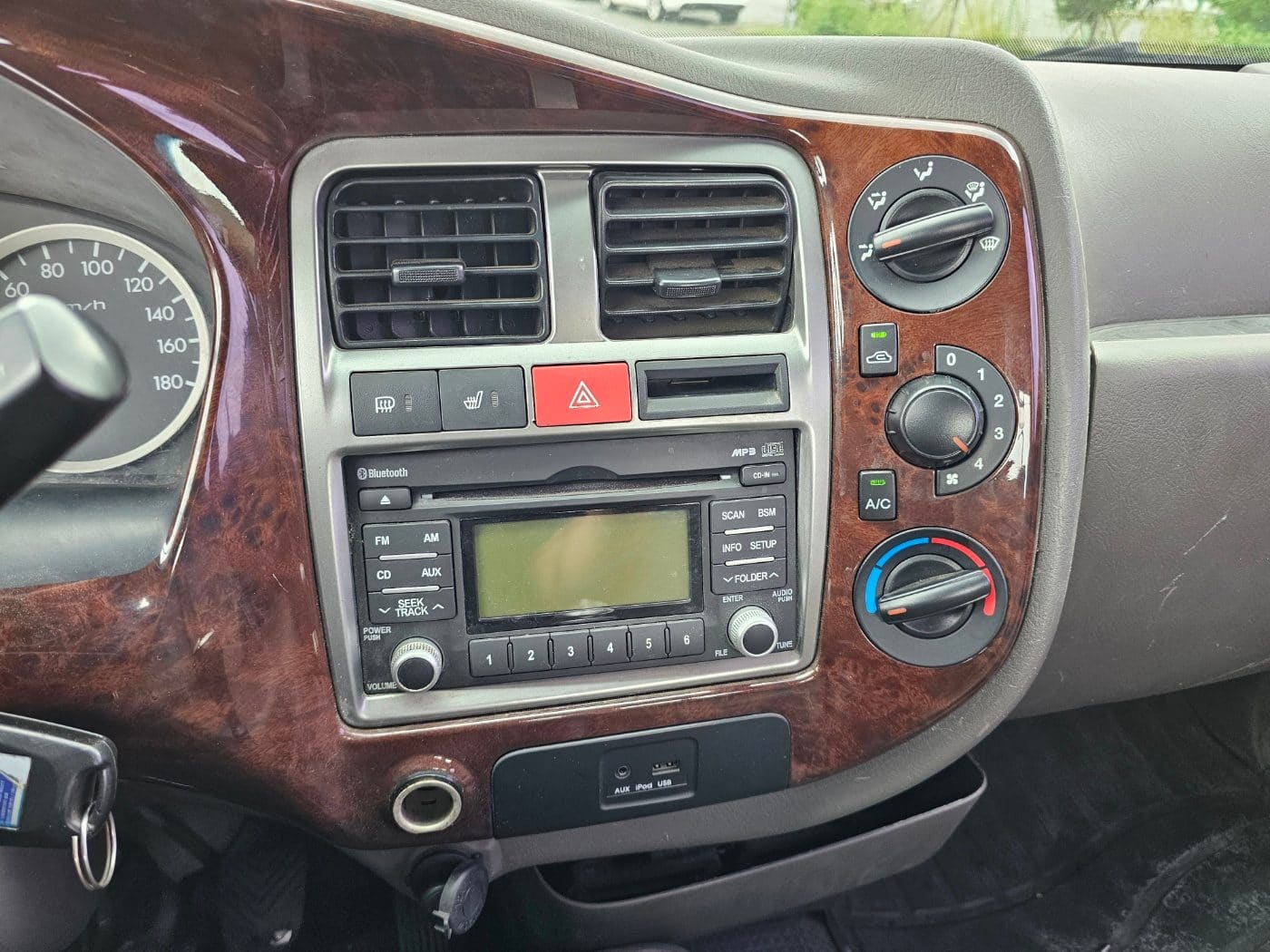 2012 Hyundai Porter 2 1.0-ton Super Cab (CRDi) (S/N: 891245) 29