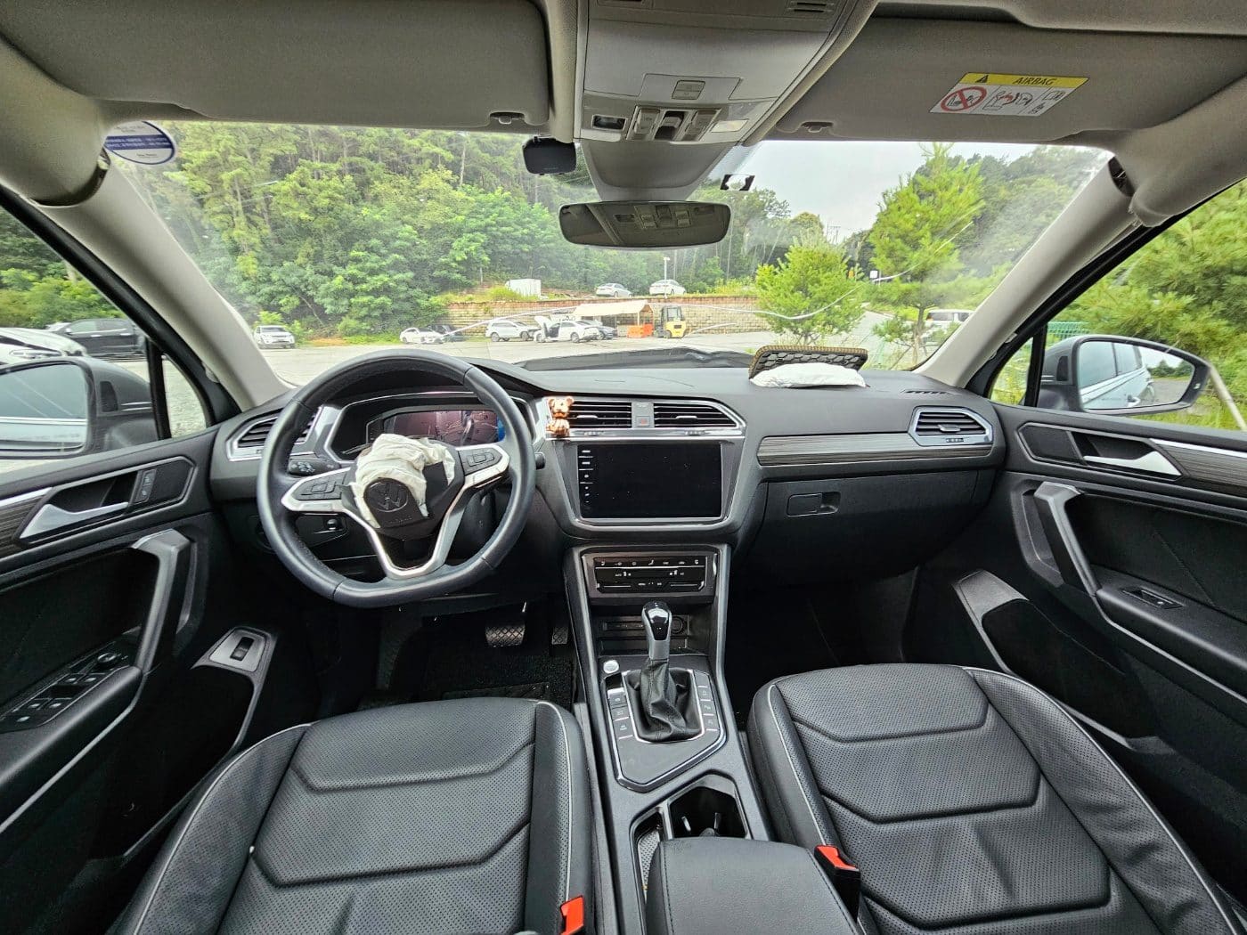 2023 Volkswagen Tiguan Allspace 2.0 TSI Prestige (S/N: 027403) 31