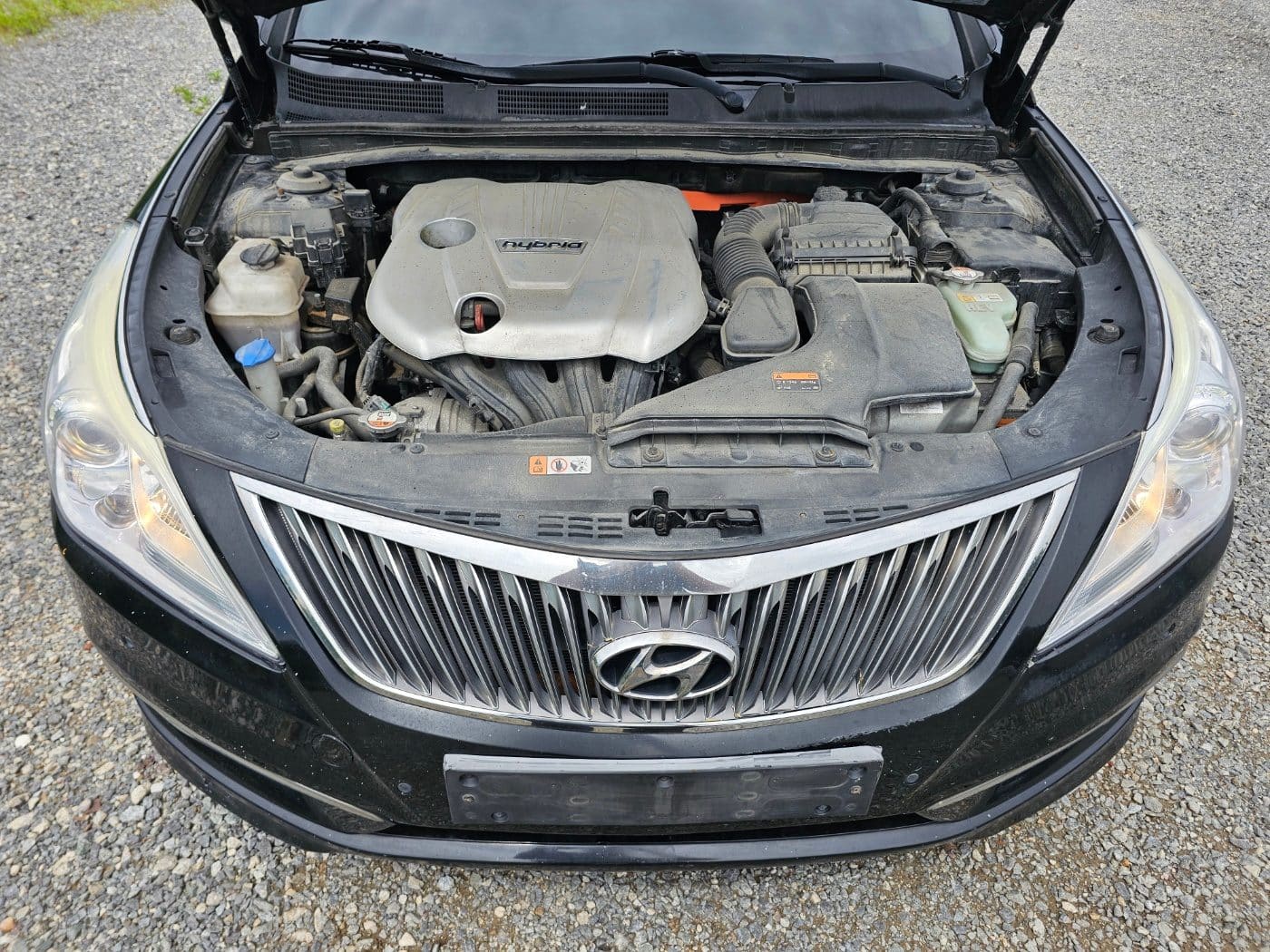 2016 Hyundai Grandeur HG Hybrid (S/N: 023743) 19