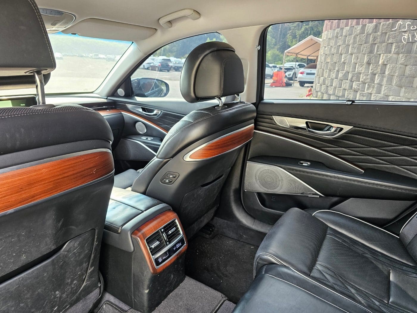 2019 Kia THE K9 3.8 GDI (S/N: 003731) 32