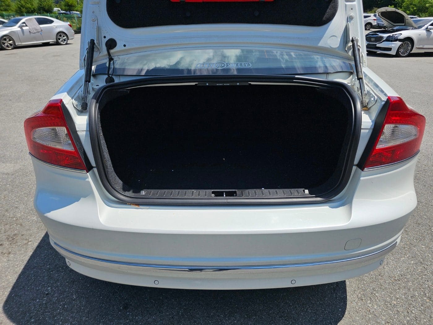 2015 Volvo S80 D2 (S/N: 186276) 13
