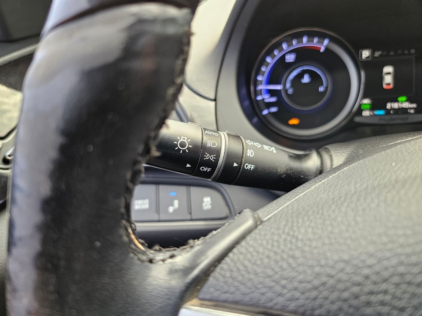 2016 Hyundai Grandeur HG Hybrid (S/N: 023743) 37