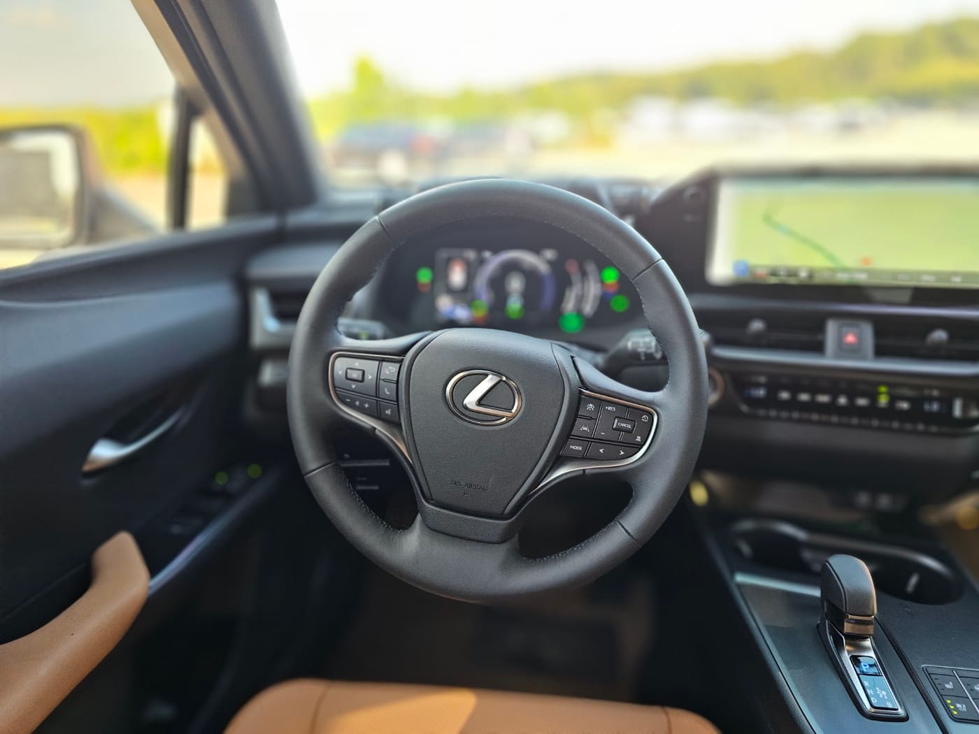 2027 Lexus UX 300h 2.0 (S/N: 047360) 32