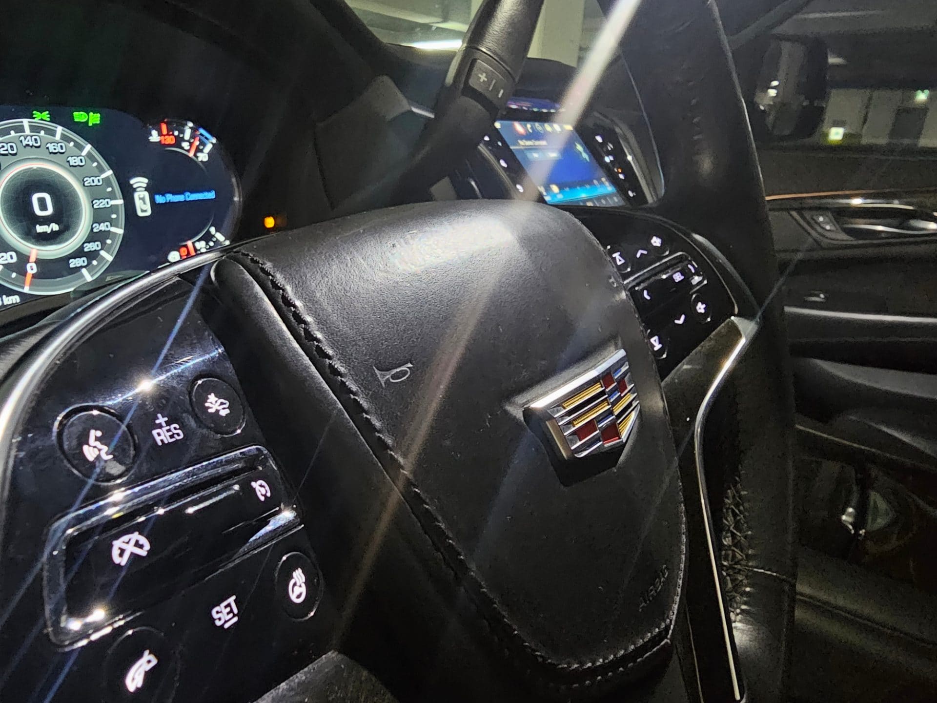 2017 Cadillac Escalade 6.2 V8 ESV (S/N: 120954) 35