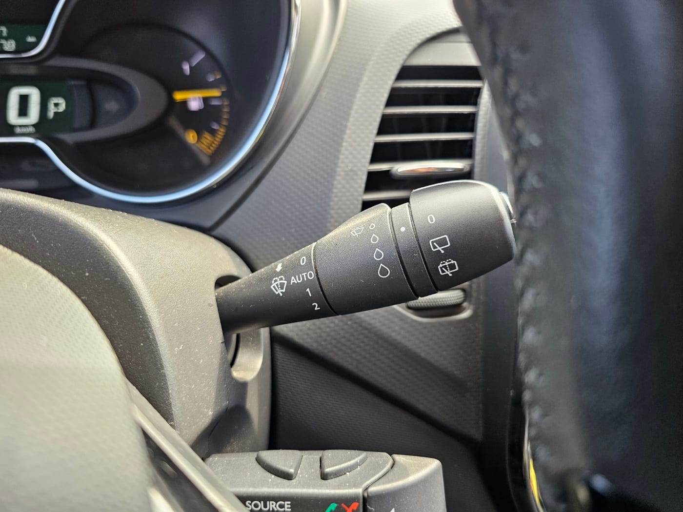2016 Renault QM3 Diesel 1.5 RE (S/N: 237057) 42